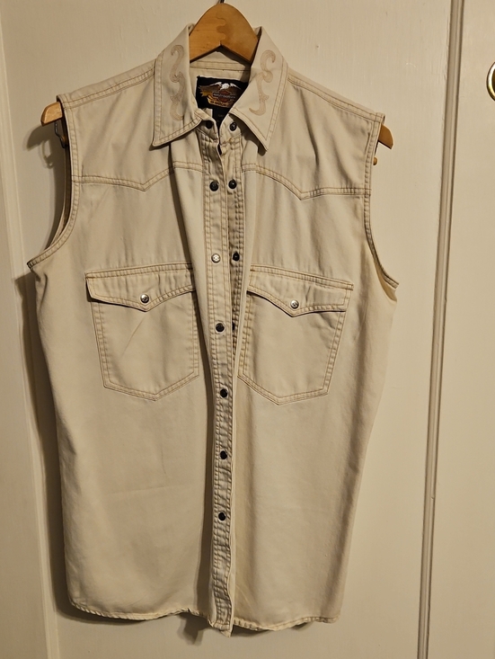 Harley-Davidson Tops - Harley-Davidson Cream and Black Embroidered Eagle Label Shirt